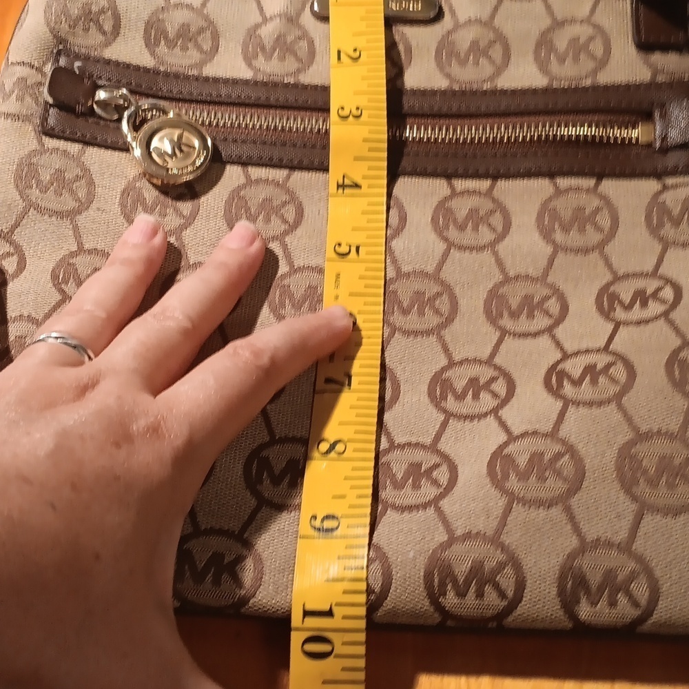 MK Michael Kors Crossbody Bag - Picture 7 of 12